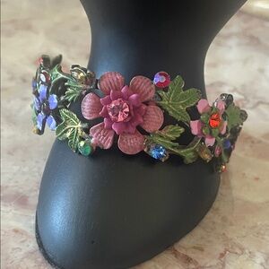 EUC~Woman’s Vintage Floral Crystal Embellished Cuff Bracelet